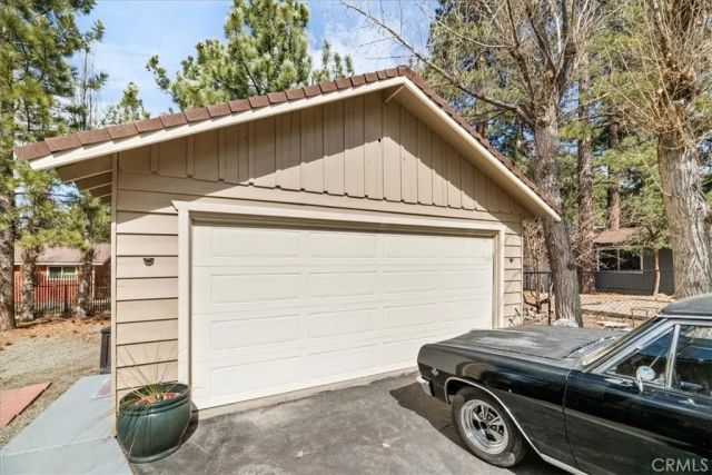 220 Whipple Drive, Big Bear City, CA 92314