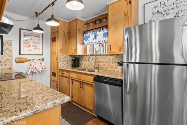 220 Whipple Drive, Big Bear City, CA 92314