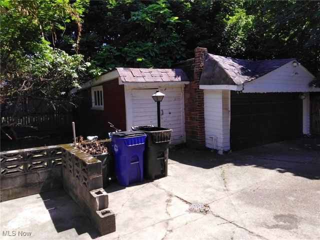 995 Nathaniel Road, Cleveland, OH 44110