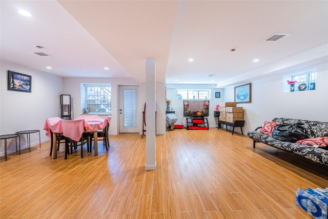 154-12 14 Avenue, Whitestone, NY 11357