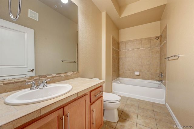 7820 Inverness Boulevard 111, Englewood, CO 80112