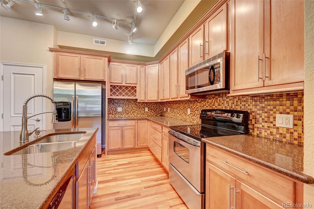 7820 Inverness Boulevard 111, Englewood, CO 80112