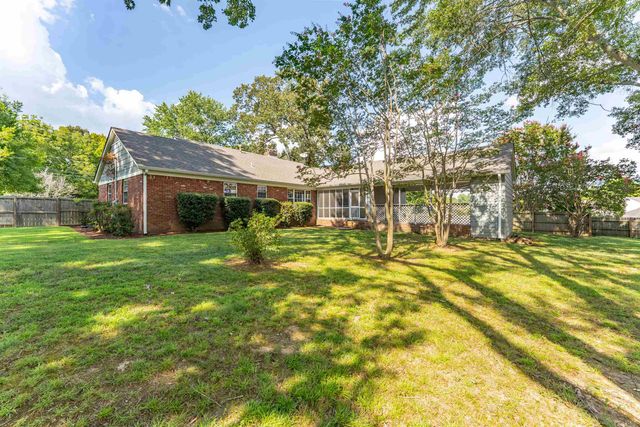 8815 MACON RD, Memphis, TN 38018
