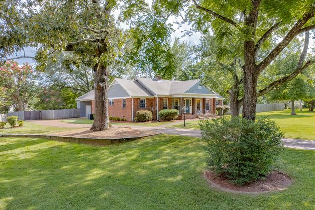 8815 MACON RD, Memphis, TN 38018
