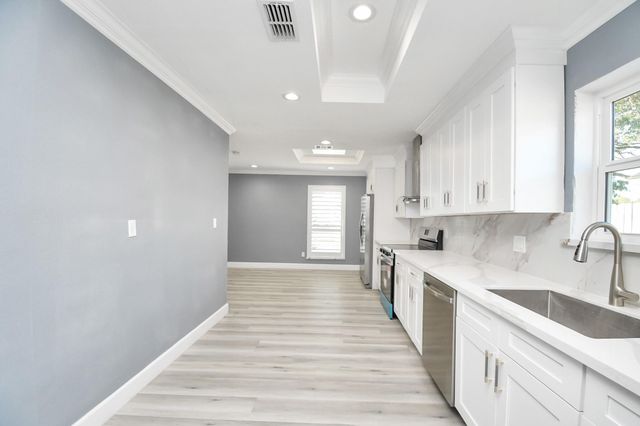 9126 Troulon Drive, Houston, TX 77036