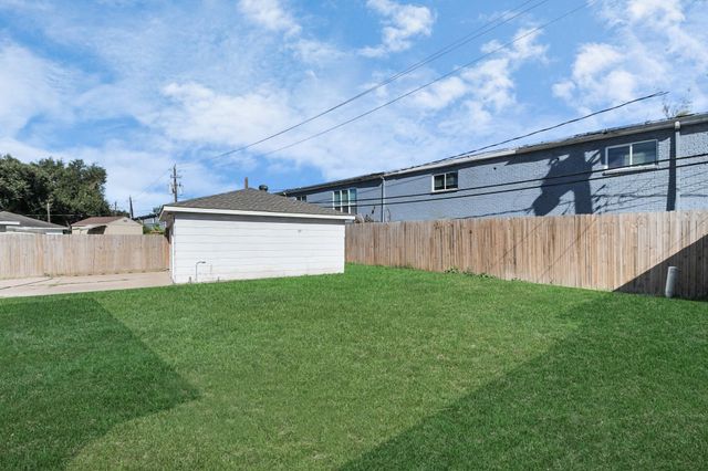 9126 Troulon Drive, Houston, TX 77036