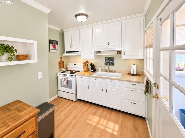 2608 WEIGEL Ave, Vancouver, WA 98660