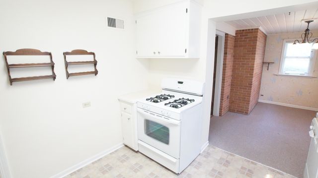 1229 MIDDLEBURY Lane, Wilmette, IL 60091