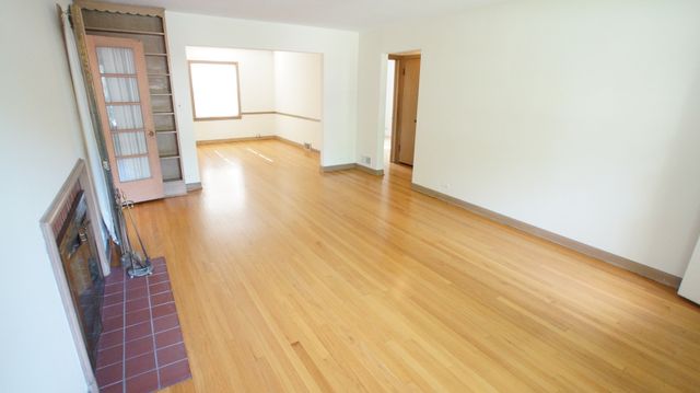 1229 MIDDLEBURY Lane, Wilmette, IL 60091