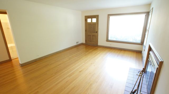 1229 MIDDLEBURY Lane, Wilmette, IL 60091