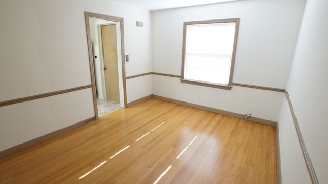 1229 MIDDLEBURY Lane, Wilmette, IL 60091