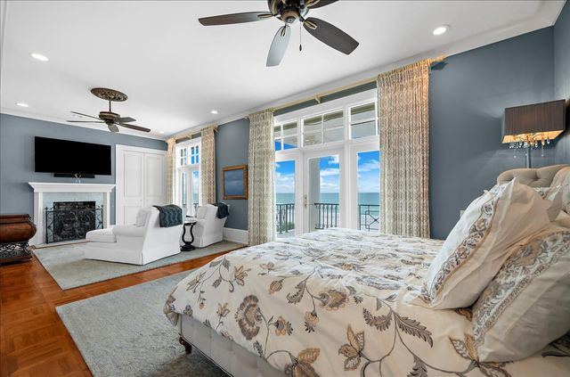 810 ELDORADO AVENUE, Clearwater Beach, FL 33767