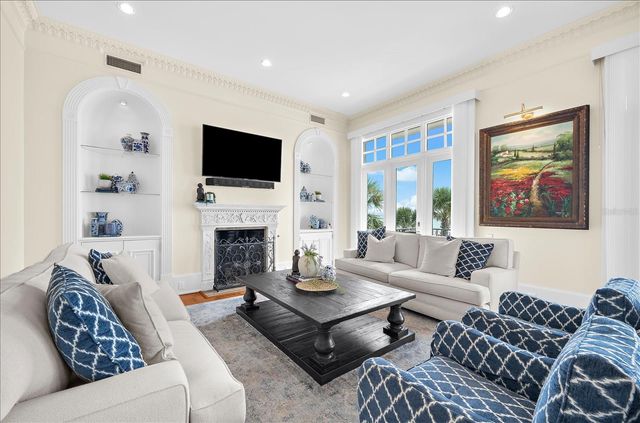810 ELDORADO AVENUE, Clearwater Beach, FL 33767