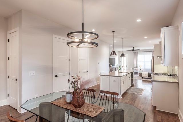 1827B 10th Ave, N, Nashville, TN 37208