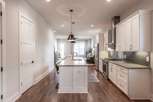 1827B 10th Ave, N, Nashville, TN 37208