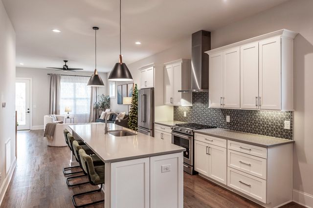 1827B 10th Ave, N, Nashville, TN 37208