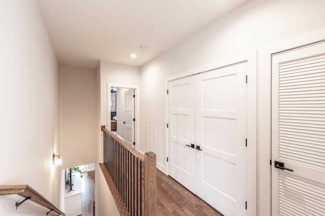 1827B 10th Ave, N, Nashville, TN 37208