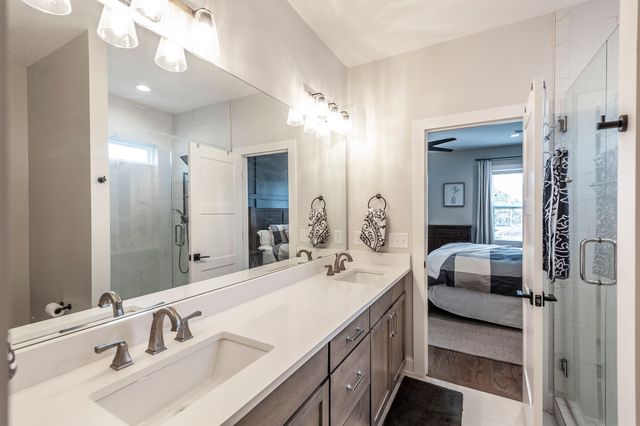 1827B 10th Ave, N, Nashville, TN 37208