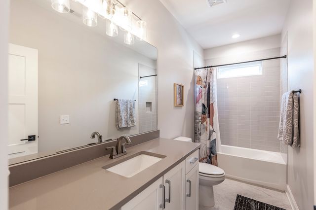 1827B 10th Ave, N, Nashville, TN 37208