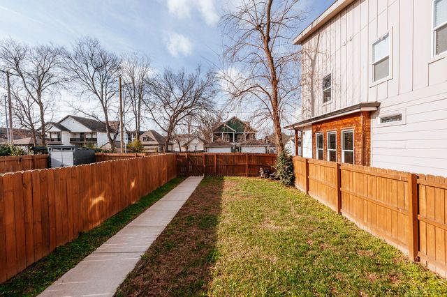 1827B 10th Ave, N, Nashville, TN 37208