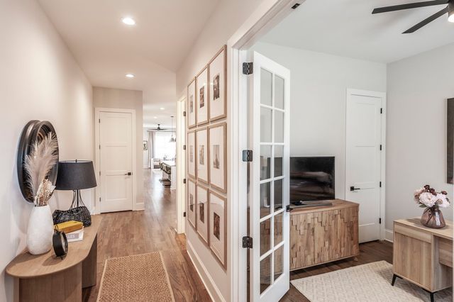 1827B 10th Ave, N, Nashville, TN 37208