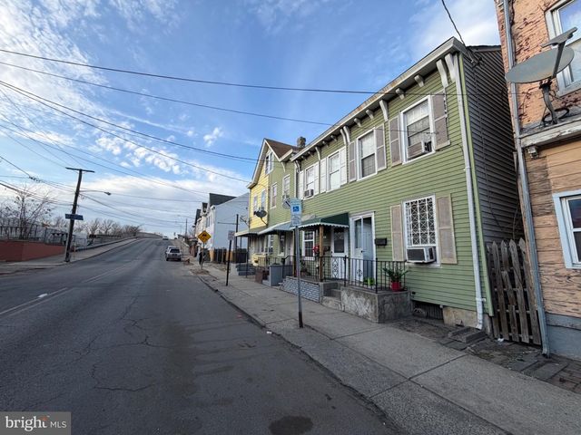 638 N OLDEN AVE, Trenton, NJ 08638