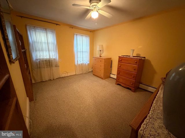 638 N OLDEN AVE, Trenton, NJ 08638