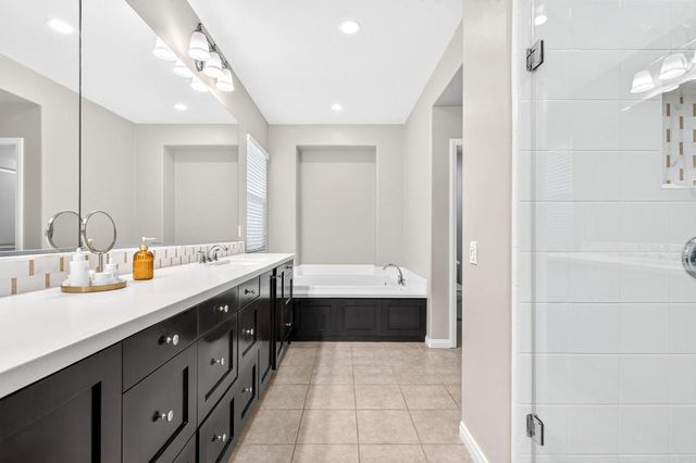21565 Trail Ridge Drive, Escondido, CA 92029