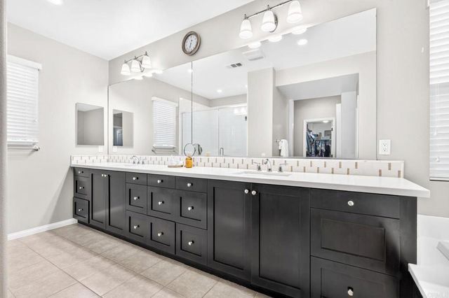 21565 Trail Ridge Drive, Escondido, CA 92029