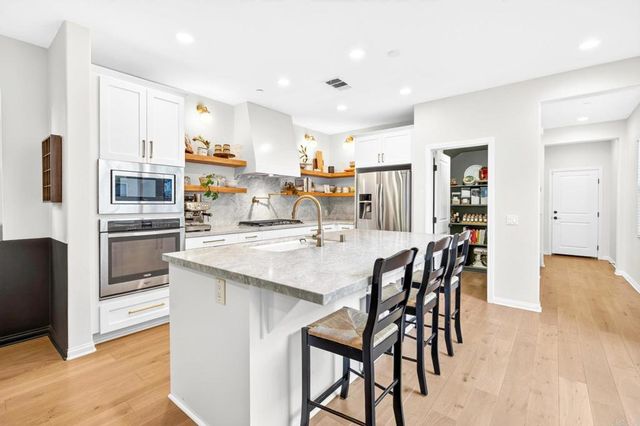 21565 Trail Ridge Drive, Escondido, CA 92029