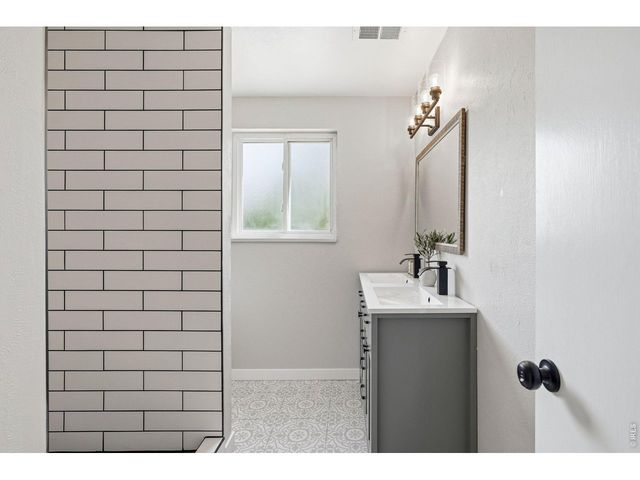 980 Hartford Dr, Boulder, CO 80305
