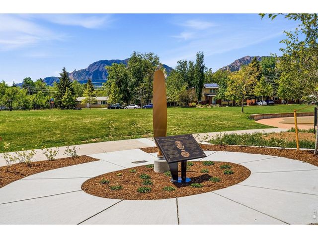 980 Hartford Dr, Boulder, CO 80305