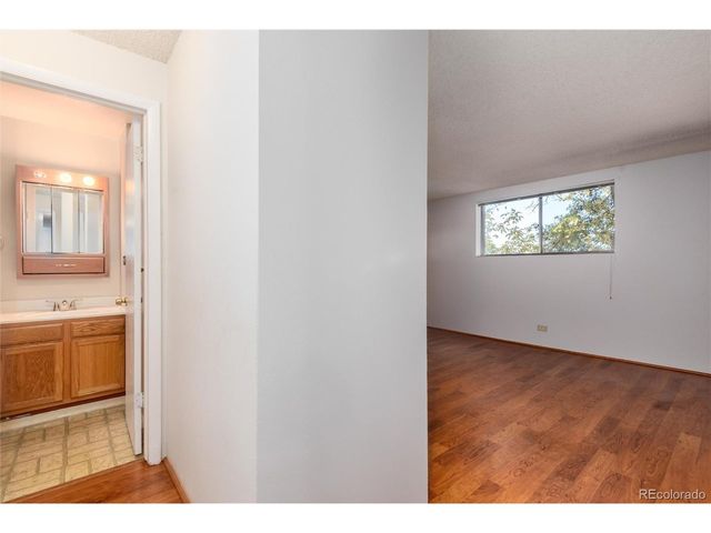 2325 S Linden Ct 200, Denver, CO 80222