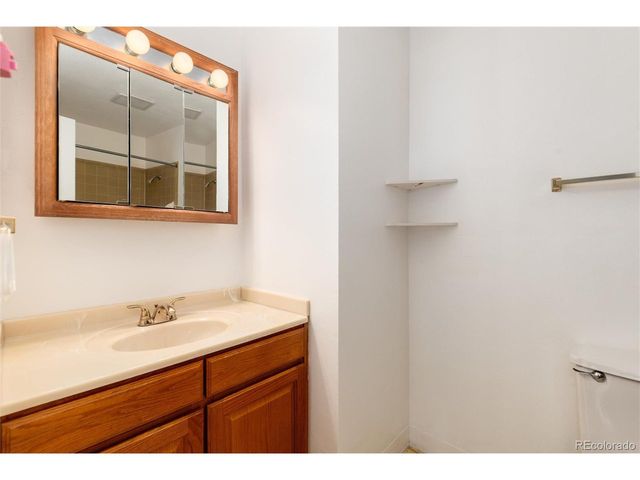 2325 S Linden Ct 200, Denver, CO 80222