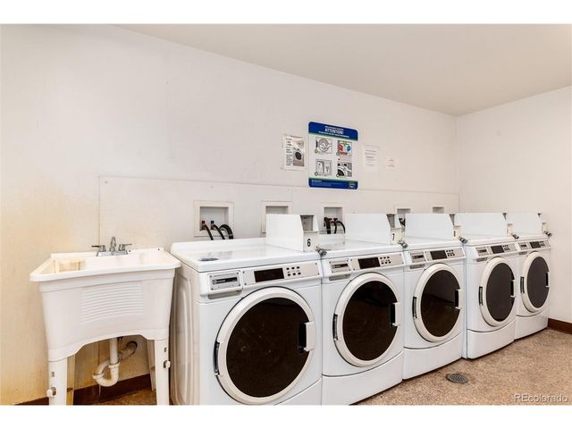 2325 S Linden Ct 200, Denver, CO 80222