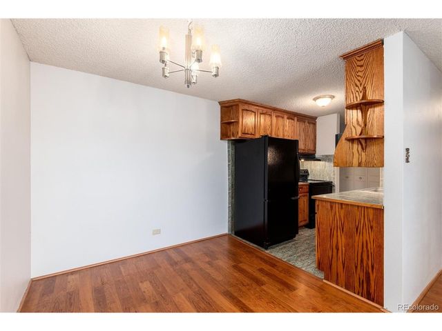 2325 S Linden Ct 200, Denver, CO 80222