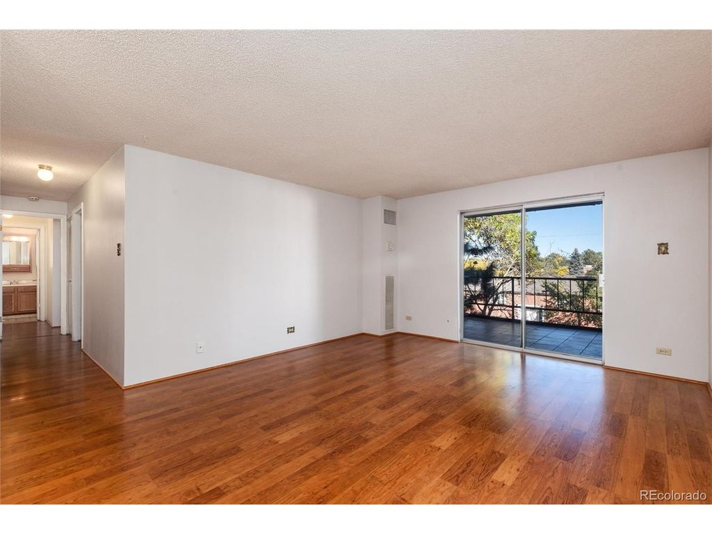 2325 S Linden Ct 200, Denver, CO 80222