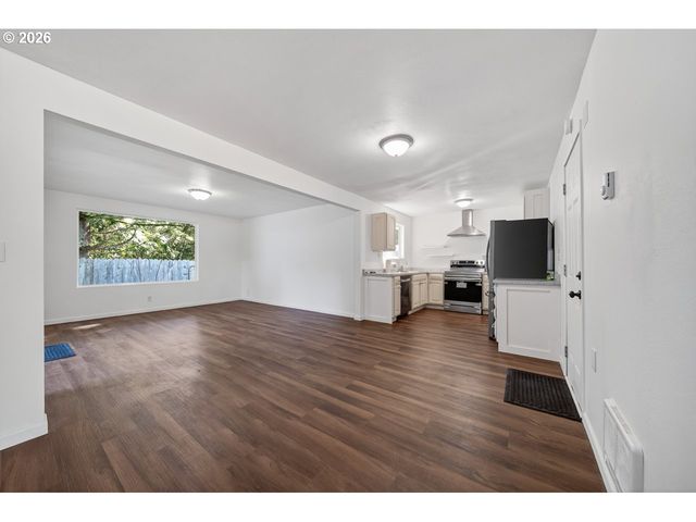 3292 MUNSEL LAKE Rd, Florence, OR 97439