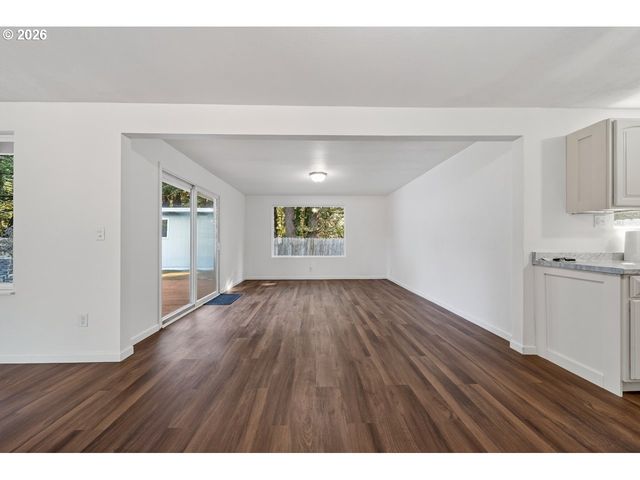 3292 MUNSEL LAKE Rd, Florence, OR 97439