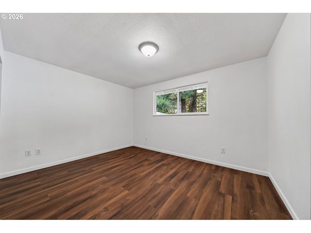 3292 MUNSEL LAKE Rd, Florence, OR 97439