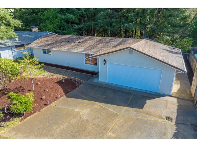 3292 MUNSEL LAKE Rd, Florence, OR 97439