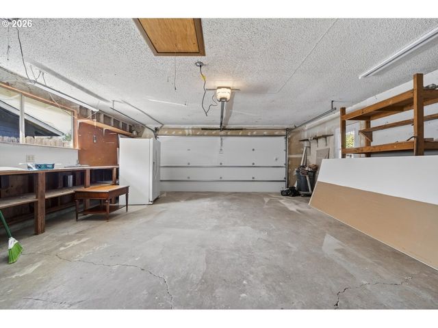 3292 MUNSEL LAKE Rd, Florence, OR 97439