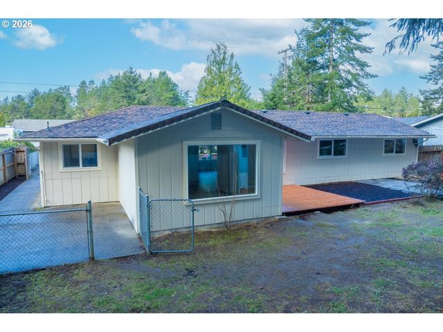 3292 MUNSEL LAKE Rd, Florence, OR 97439