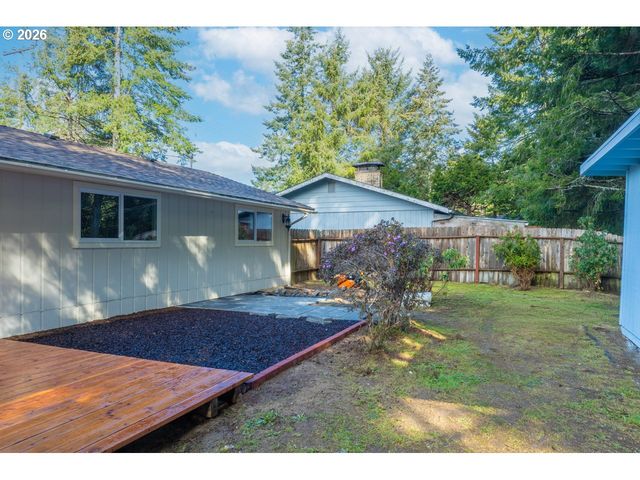 3292 MUNSEL LAKE Rd, Florence, OR 97439
