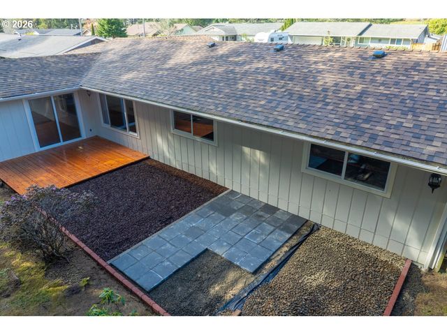 3292 MUNSEL LAKE Rd, Florence, OR 97439