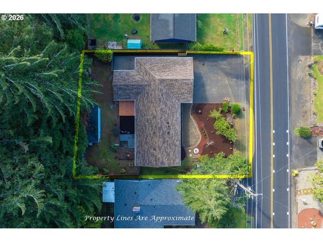 3292 MUNSEL LAKE Rd, Florence, OR 97439