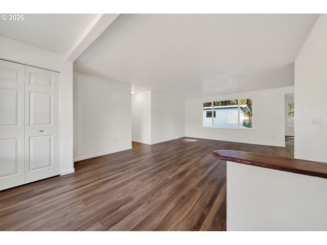 3292 MUNSEL LAKE Rd, Florence, OR 97439