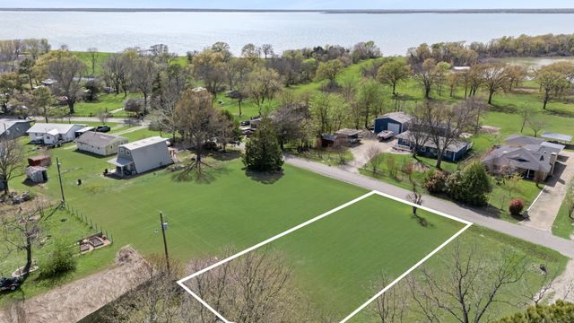 002 Briggs Boulevard, East Tawakoni, TX 75472