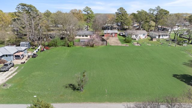 002 Briggs Boulevard, East Tawakoni, TX 75472