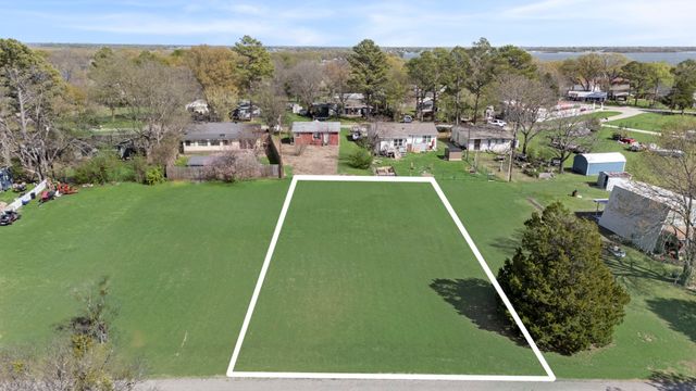 002 Briggs Boulevard, East Tawakoni, TX 75472